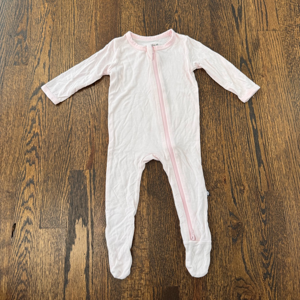 Kyte Baby Footie Pajamas Sakura